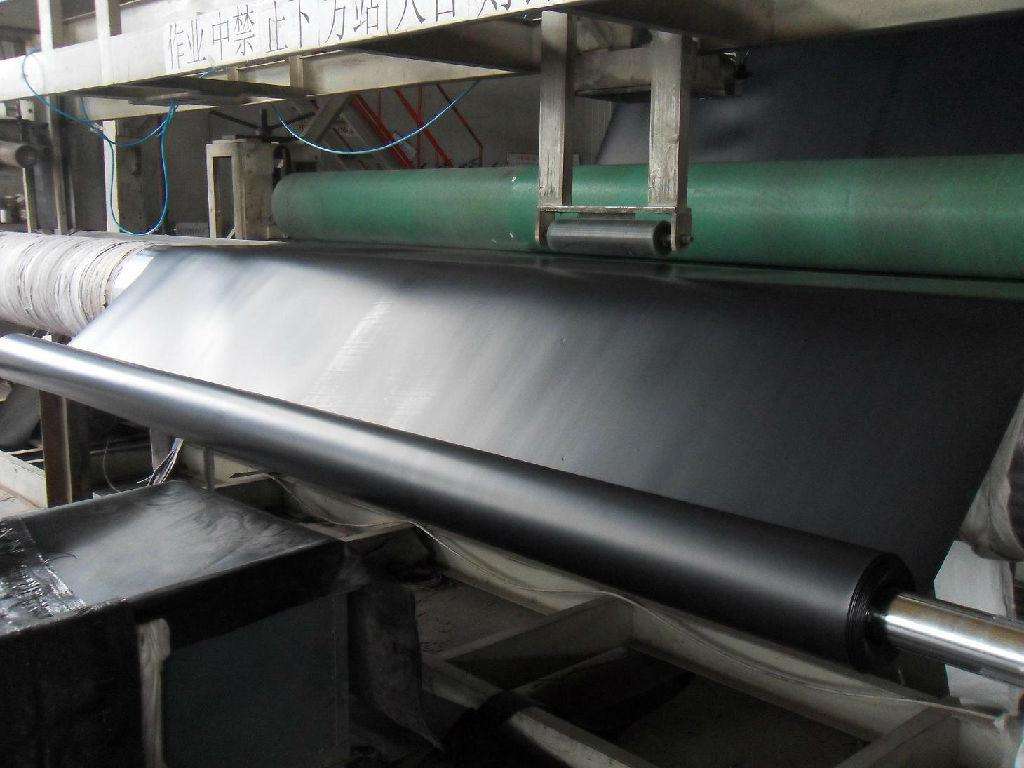 石化領域HDPE土工膜具有相對較長運用年限